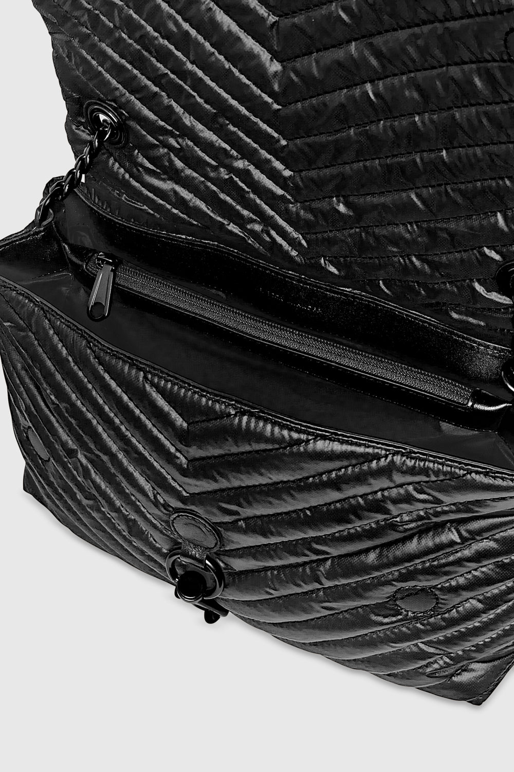 Edie Nylon XL Shoulder Bag - Image 3