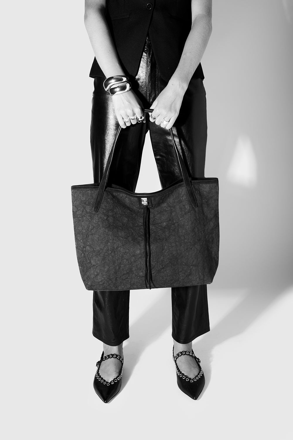 Darren Unlined Tote - Image 3