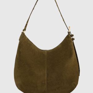 Naomi Hobo