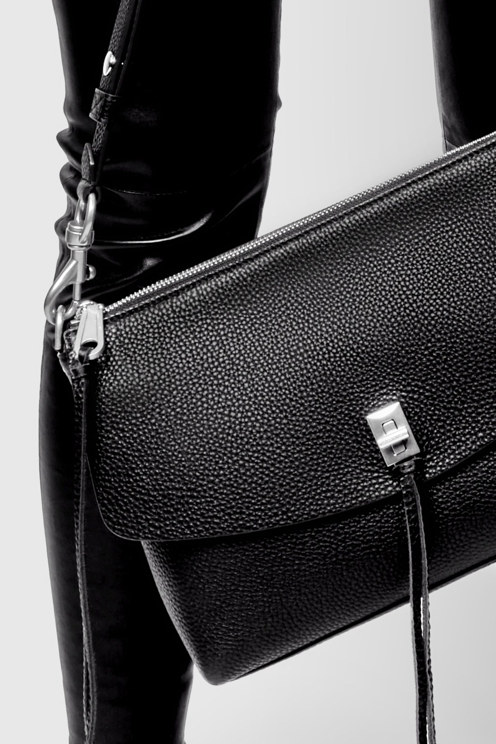 Darren Top Zip Shoulder Bag - Image 5